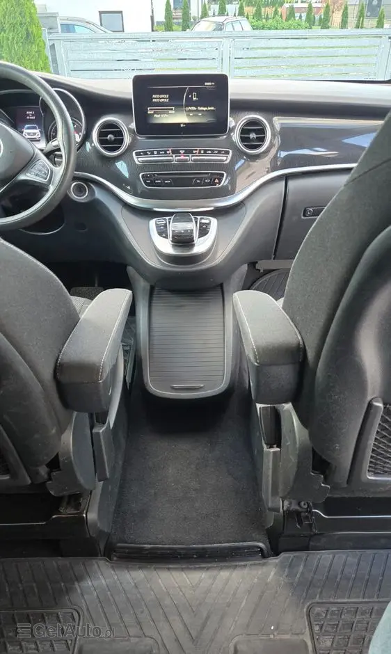 MERCEDES-BENZ Klasa V 250 (BlueTEC) d Avantgarde 7G-Tronic (d³ugi)