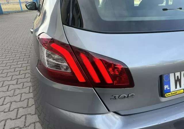 PEUGEOT 308 