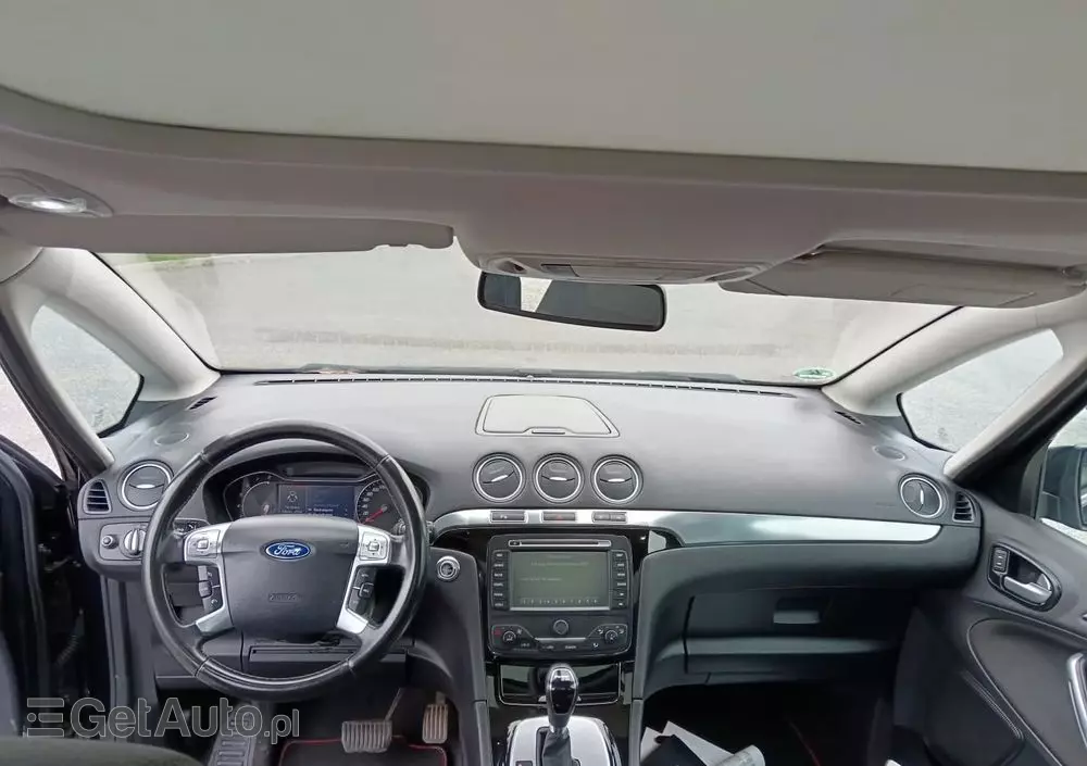 FORD S-Max 2.0 EcoBoost Titanium