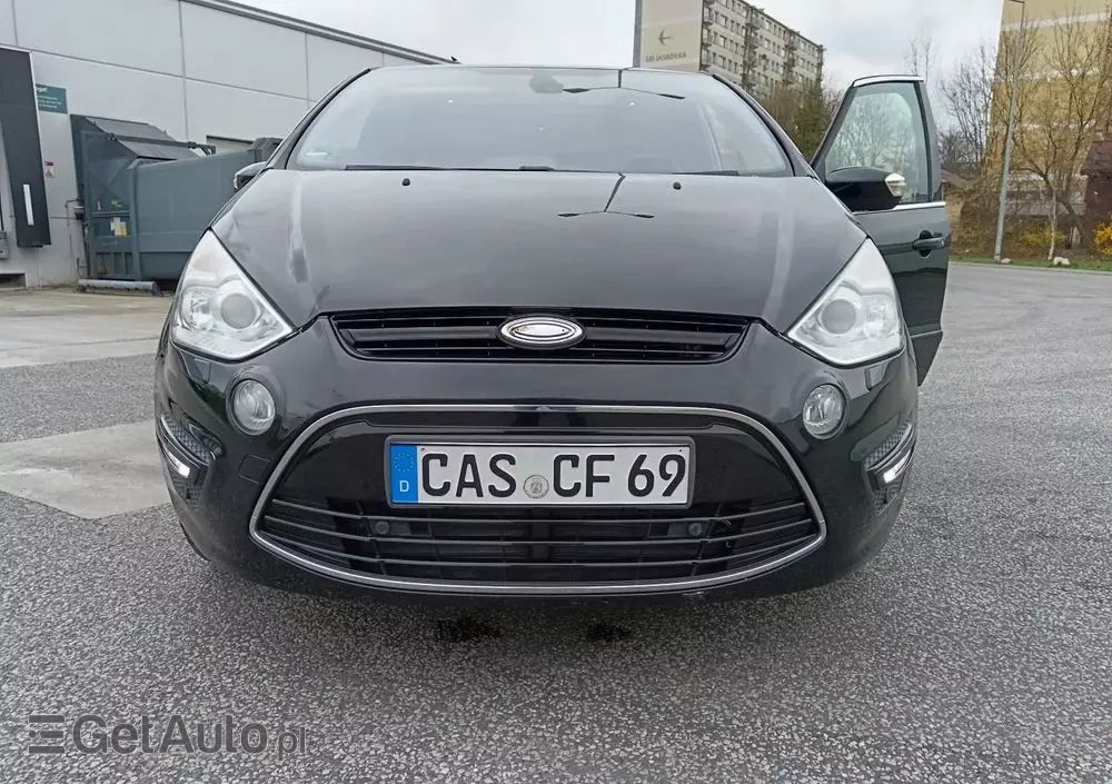 FORD S-Max 2.0 EcoBoost Titanium