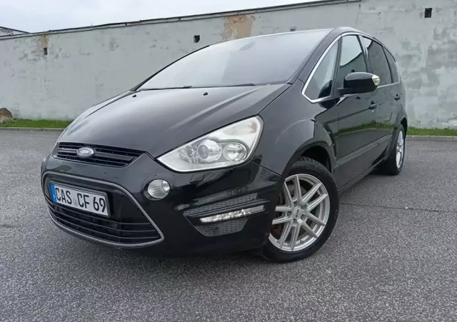 FORD S-Max 2.0 EcoBoost Titanium