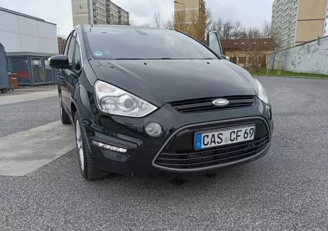 FORD S-Max 2.0 EcoBoost Titanium