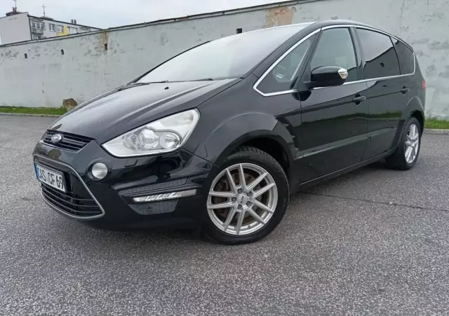 FORD S-Max 2.0 EcoBoost Titanium