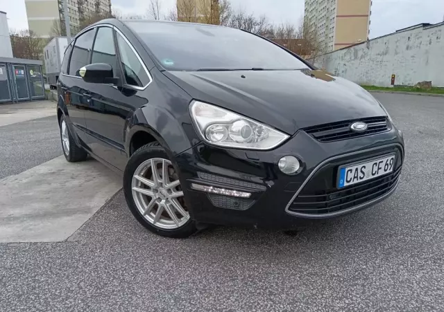 FORD S-Max 2.0 EcoBoost Titanium