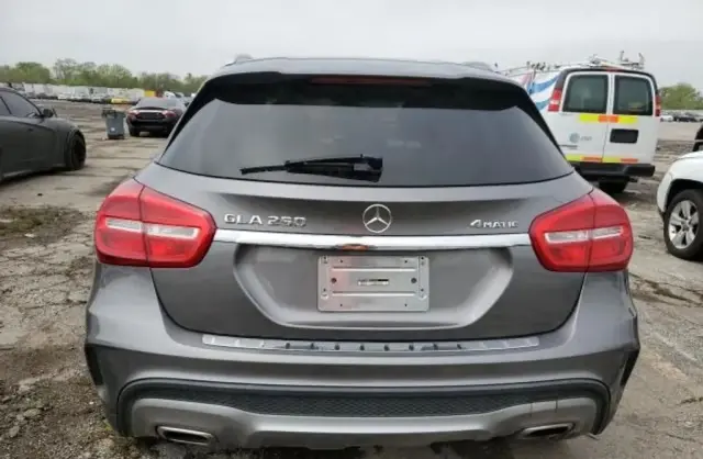 MERCEDES-BENZ GLA 