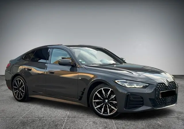 BMW Seria 4 420d xDrive Sport-Aut M Sport