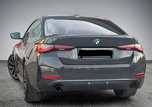 BMW Seria 4 420d xDrive Sport-Aut M Sport