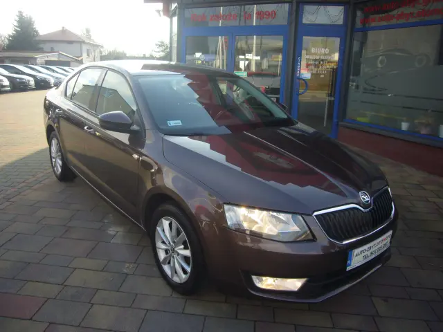 SKODA Octavia Ambition