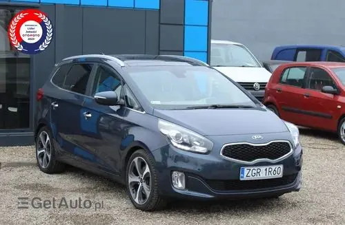 KIA Carens 
