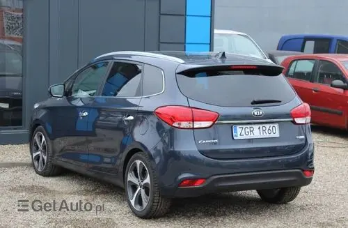 KIA Carens 
