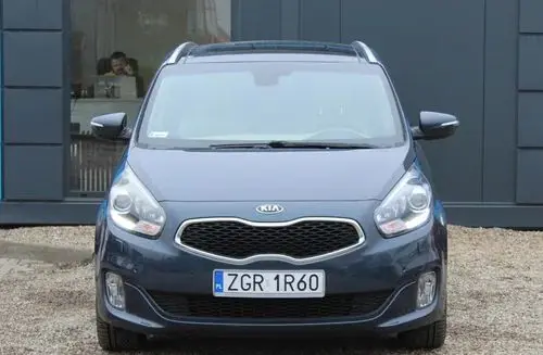 KIA Carens 