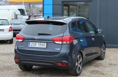 KIA Carens 