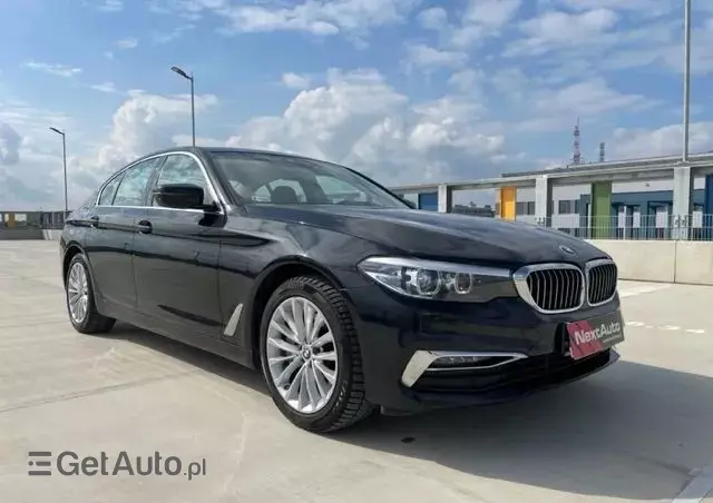 BMW Seria 5 530e iPerformance xDrive Luxury Line