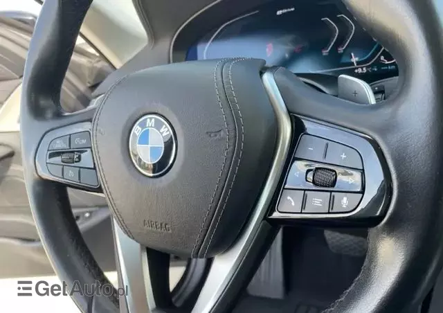BMW Seria 5 530e iPerformance xDrive Luxury Line