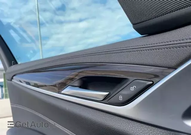 BMW Seria 5 530e iPerformance xDrive Luxury Line