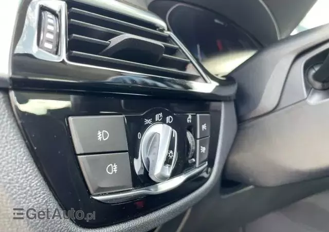 BMW Seria 5 530e iPerformance xDrive Luxury Line