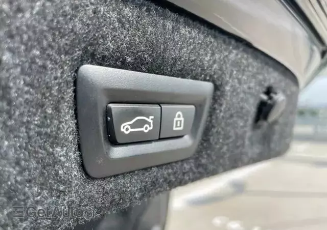 BMW Seria 5 530e iPerformance xDrive Luxury Line