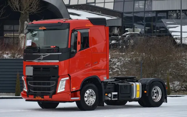 VOLVO FH500 / NISKA KABINA / HYDRAULIKA / EURO 6 / ACC / LEDY / ALUFELGI / SERWISOWANY / SPROWADZONY 