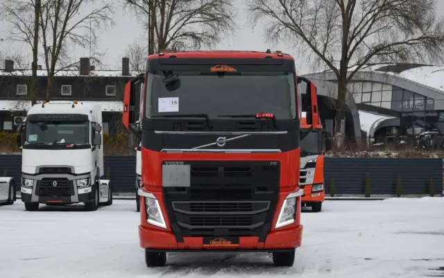 VOLVO FH500 / NISKA KABINA / HYDRAULIKA / EURO 6 / ACC / LEDY / ALUFELGI / SERWISOWANY / SPROWADZONY 