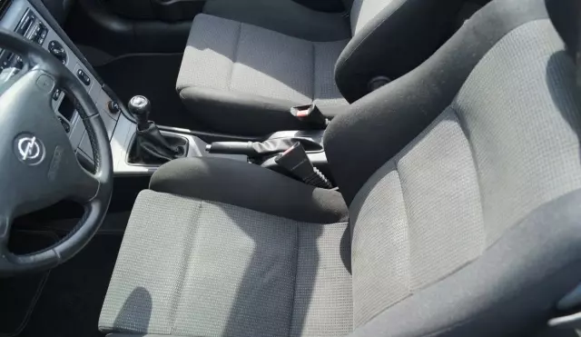 OPEL Astra 1.6 16V (101 KM)