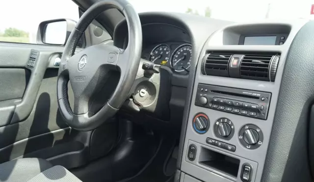 OPEL Astra 1.6 16V (101 KM)