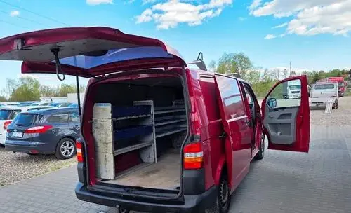 VOLKSWAGEN Transporter 