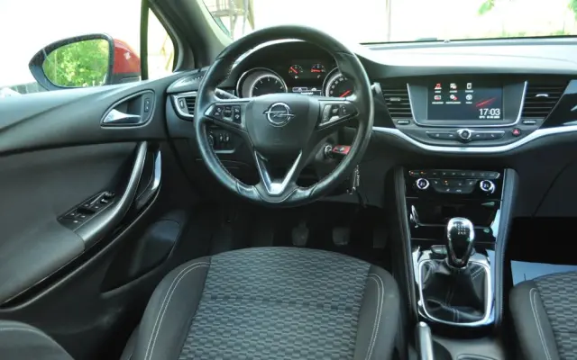 OPEL Astra 1.4 Turbo Start/Stop Dynamic