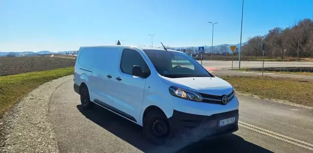 TOYOTA Proace 