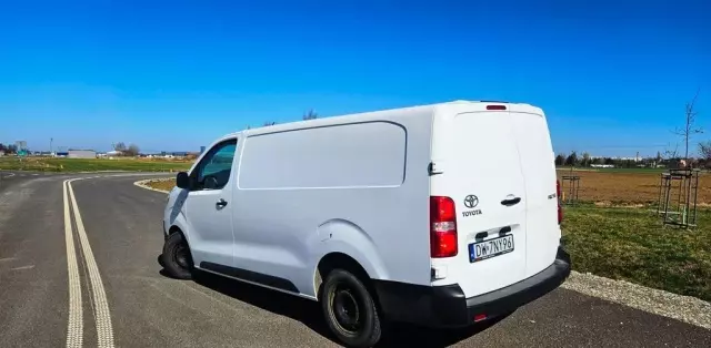 TOYOTA Proace 