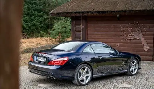 MERCEDES-BENZ SL 