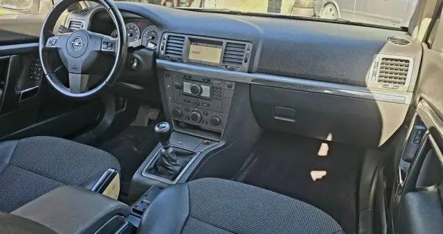 OPEL Vectra 2.0 Turbo Cosmo