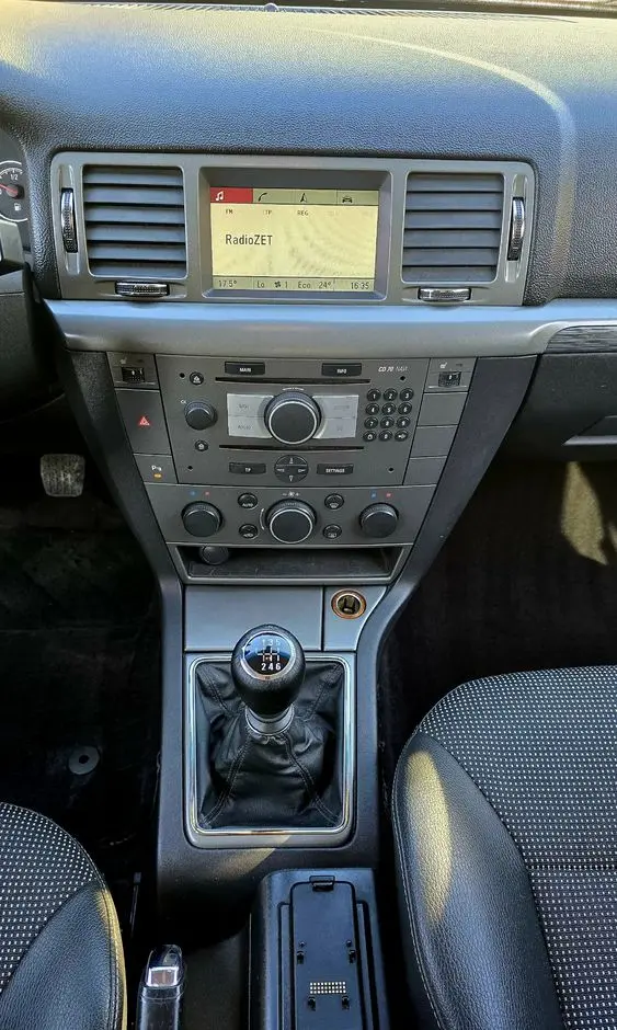 OPEL Vectra 2.0 Turbo Cosmo