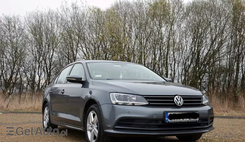 VOLKSWAGEN Jetta 