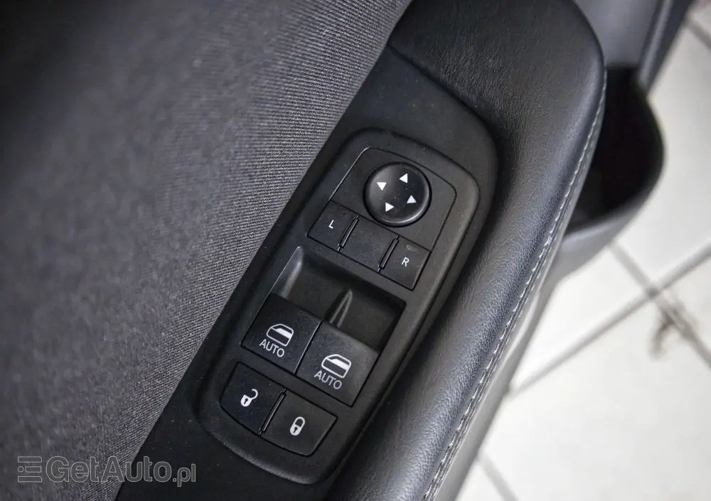 DODGE Challenger 3.6 SXT