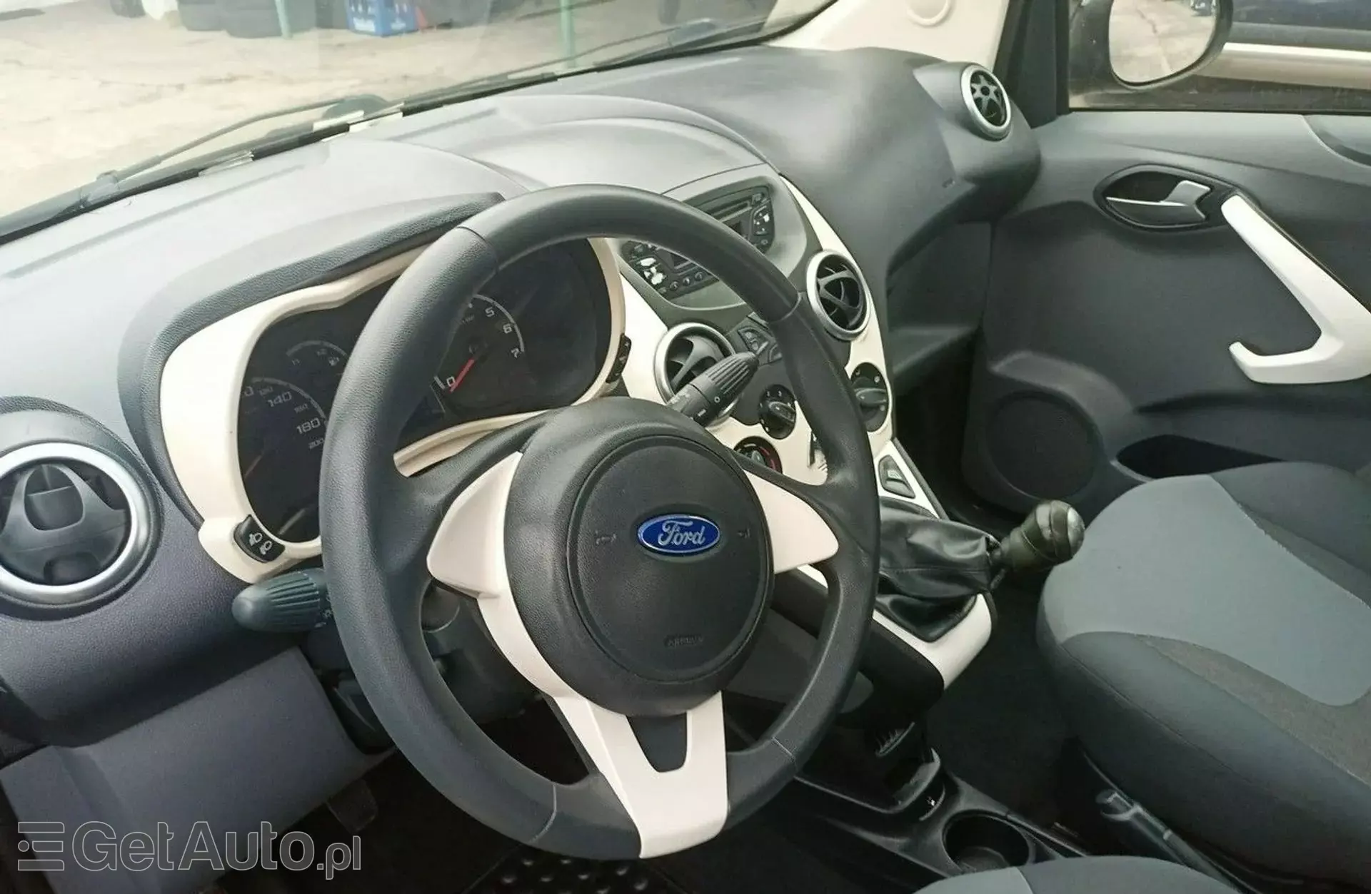 FORD KA 