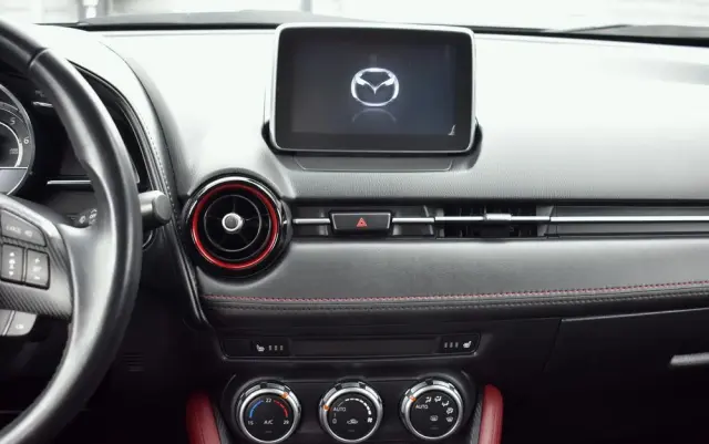 MAZDA CX-3 SKYACTIV-D 105 FWD Exclusive-Line