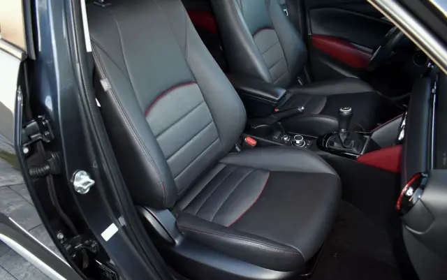 MAZDA CX-3 SKYACTIV-D 105 FWD Exclusive-Line