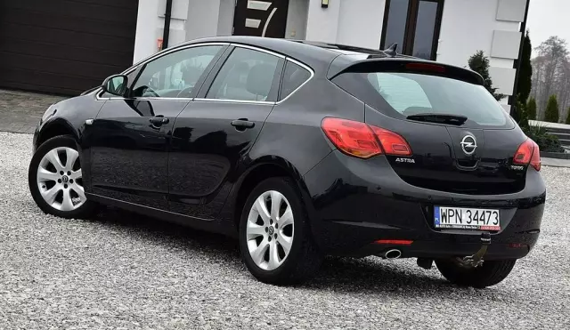 OPEL Astra 