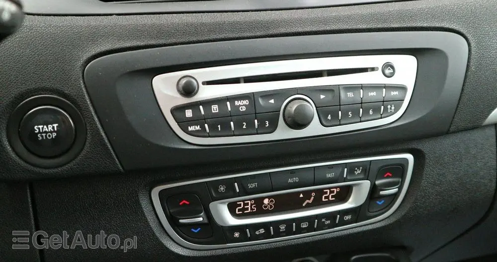 RENAULT Scenic 1.6 16V 110 LIMITED