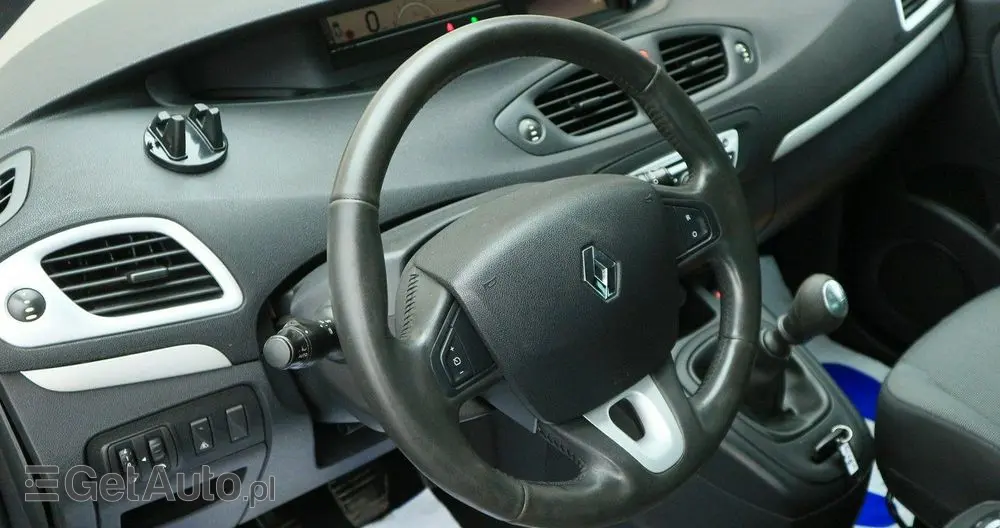 RENAULT Scenic 1.6 16V 110 LIMITED