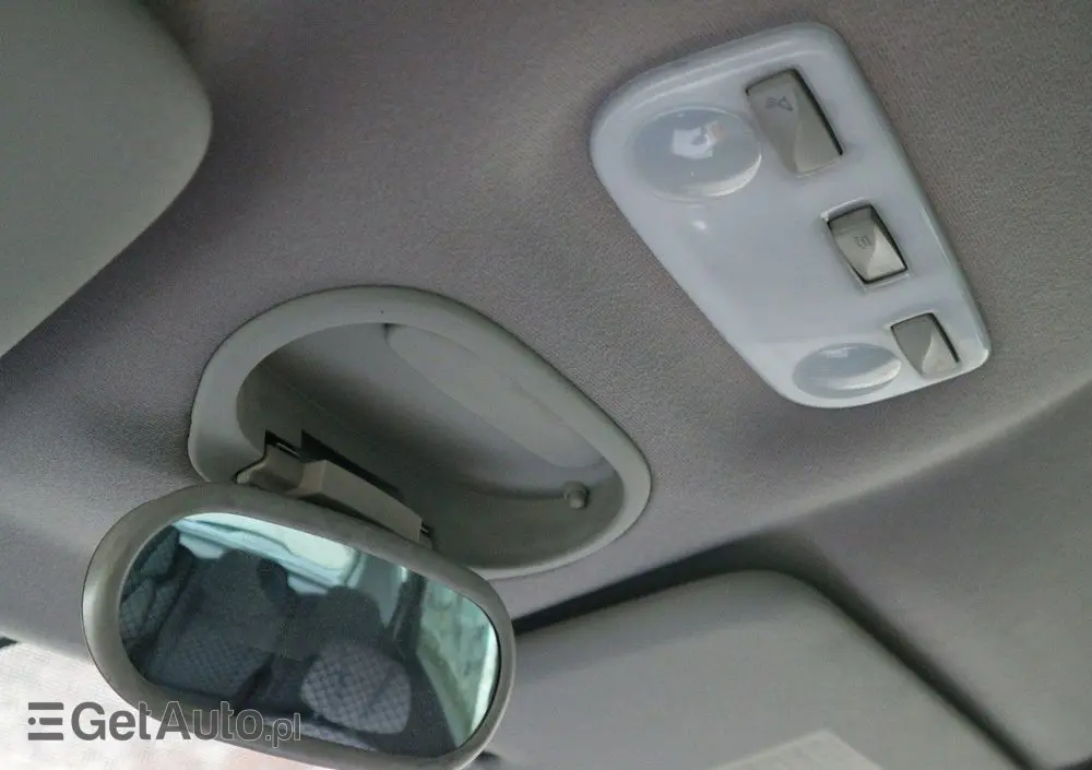 RENAULT Scenic 1.6 16V 110 LIMITED