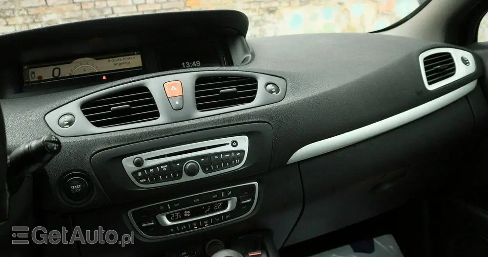 RENAULT Scenic 1.6 16V 110 LIMITED