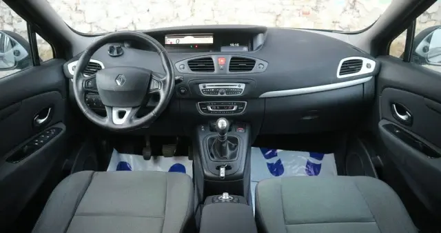 RENAULT Scenic 1.6 16V 110 LIMITED