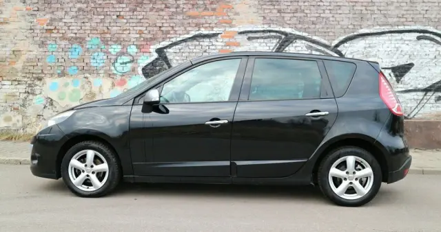 RENAULT Scenic 1.6 16V 110 LIMITED