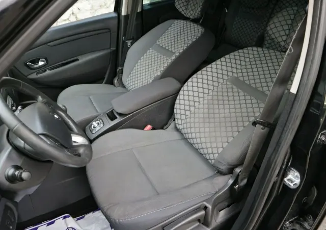 RENAULT Scenic 1.6 16V 110 LIMITED