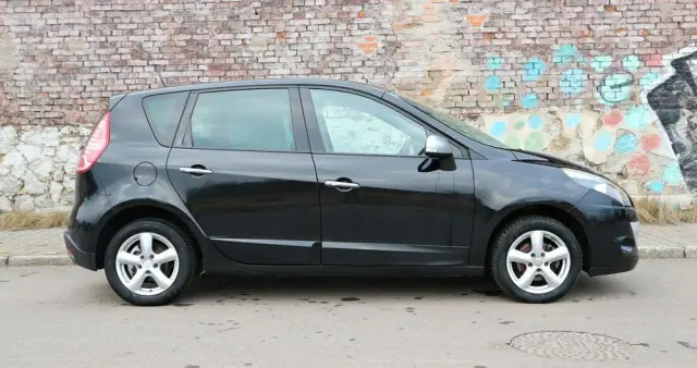 RENAULT Scenic 1.6 16V 110 LIMITED