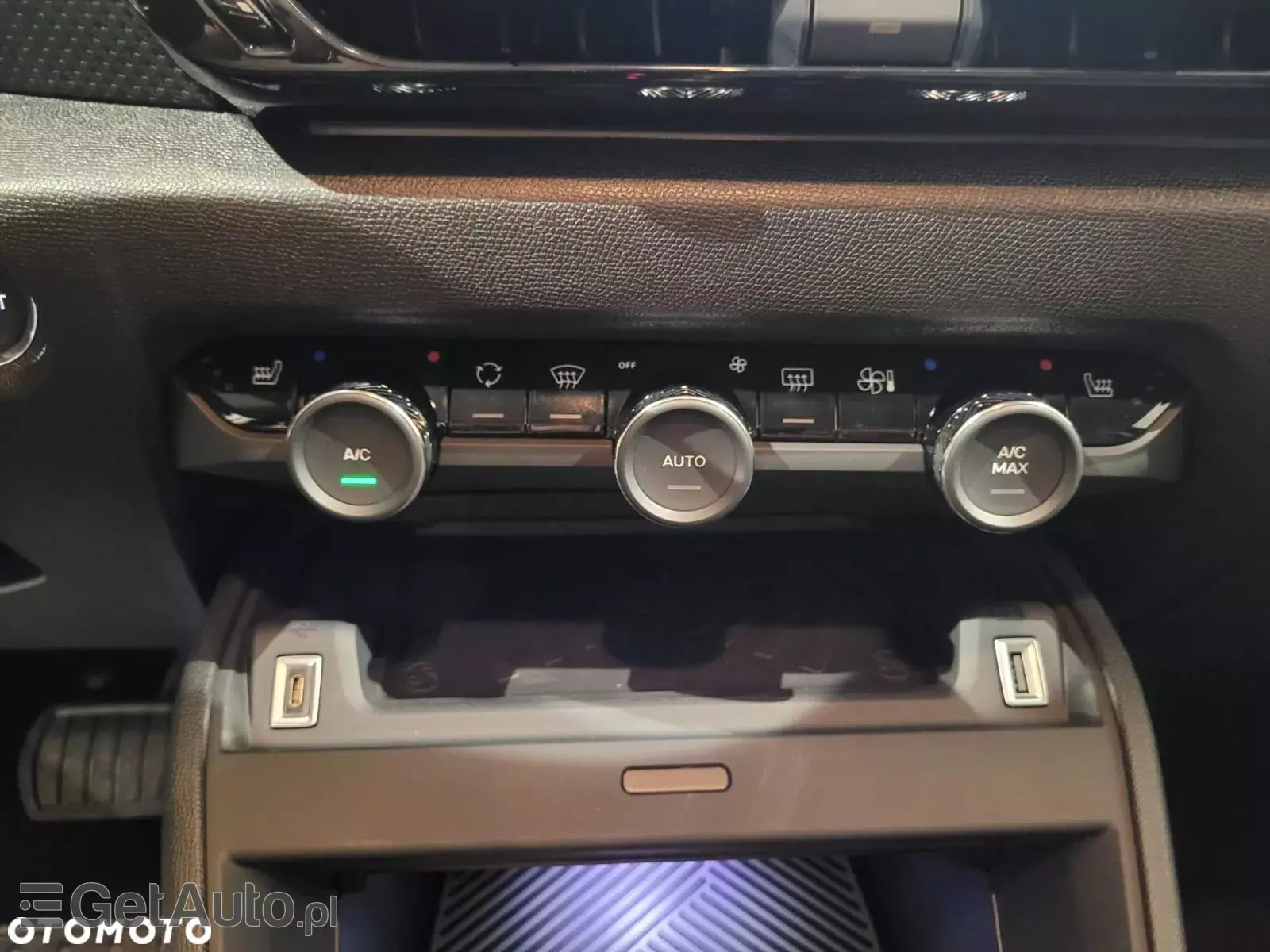 CITROËN C4 1.2 PureTech Max S&S EAT8