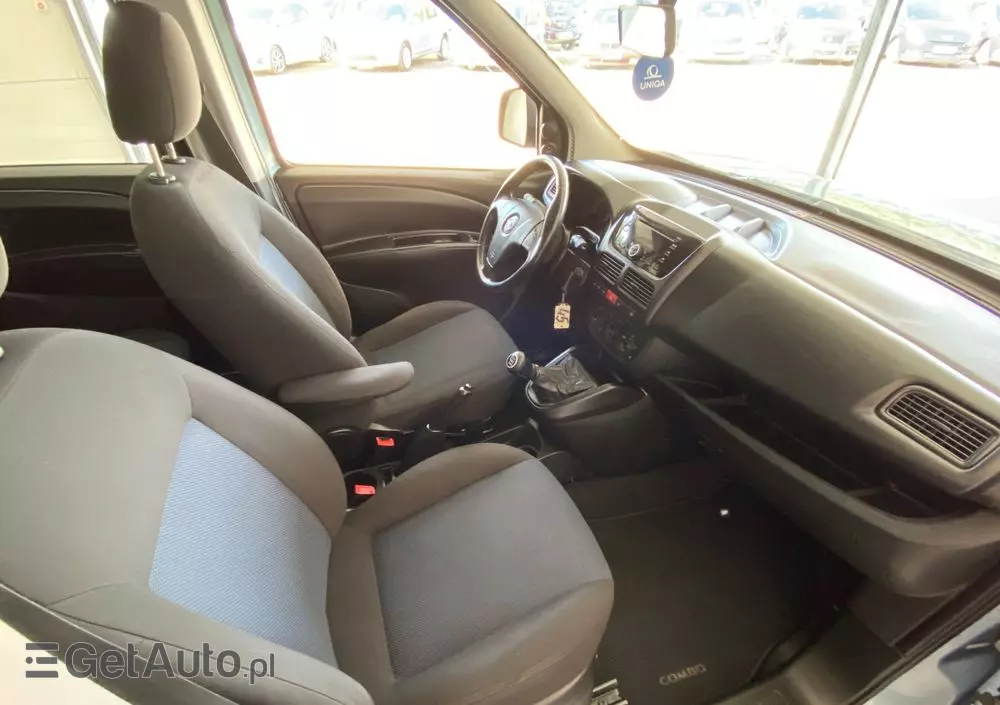 OPEL Combo Tour 1.6 CDTI Cosmo