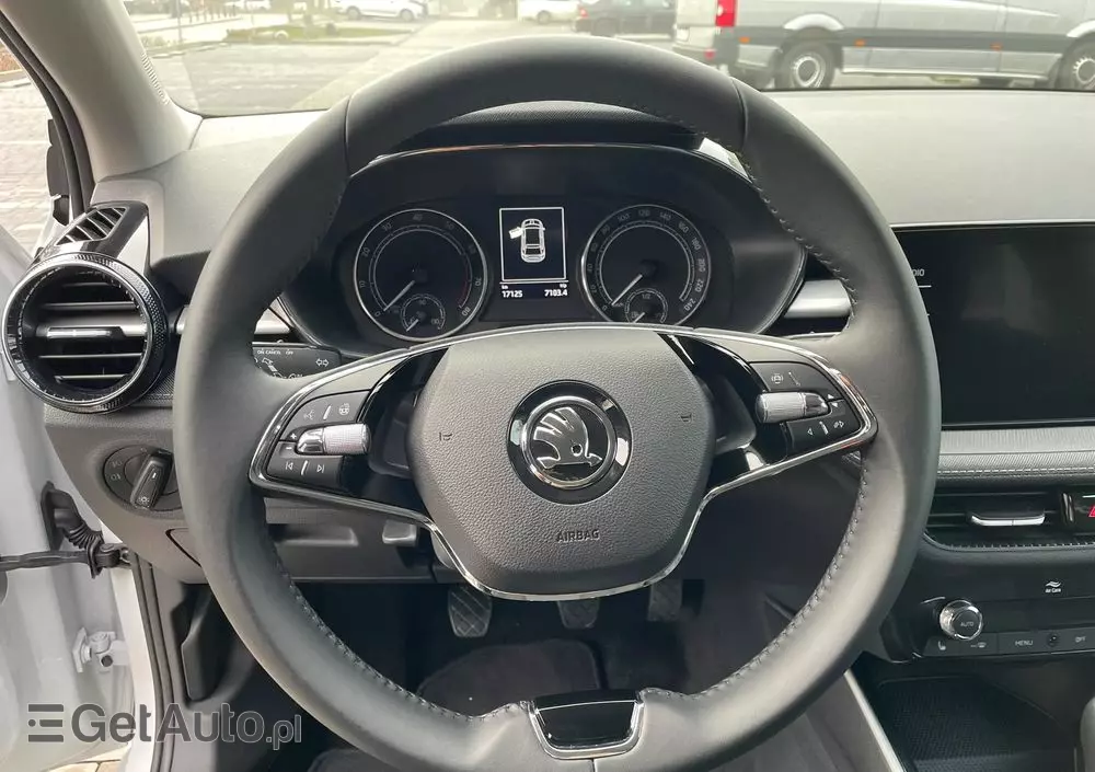 SKODA Fabia 1.0 TSI Style