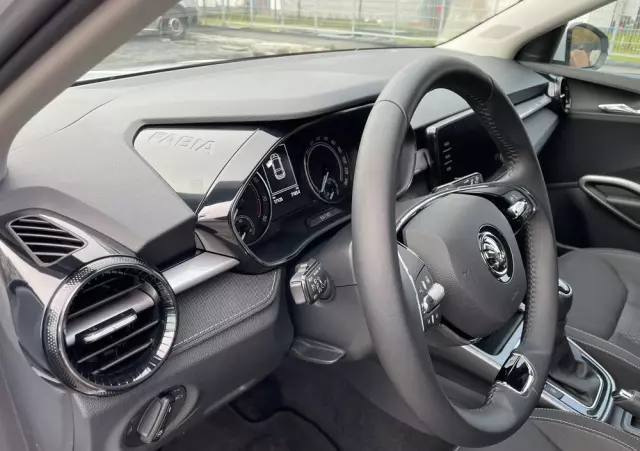 SKODA Fabia 1.0 TSI Style